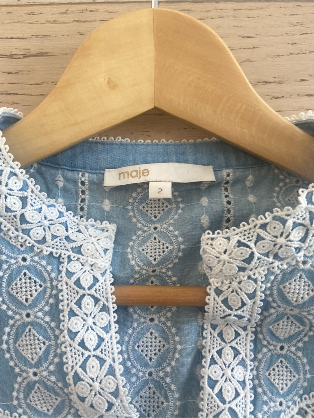 MAJE Laviata Embroidered Cotton Blouse Size Maje 2 US 6 Blue White Eyelet French - Picture 4 of 9